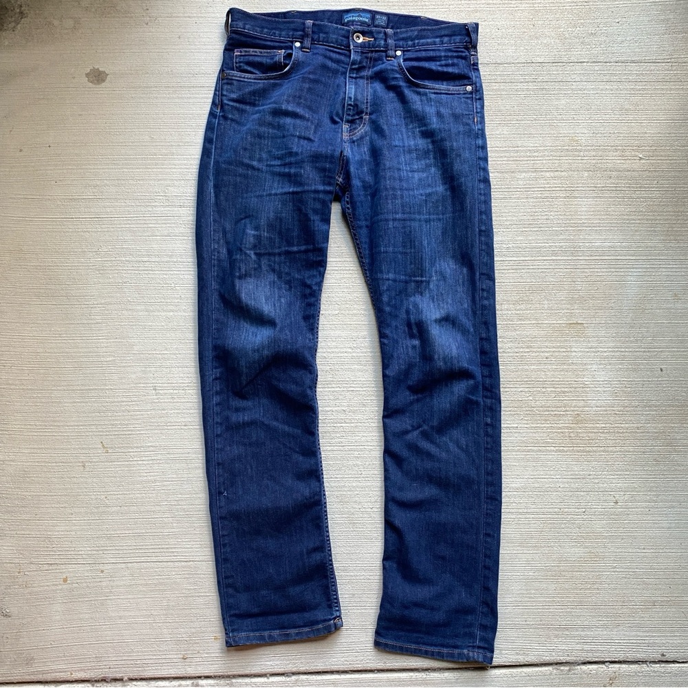 Patagonia Mens Performance Straight Fit Jeans 33x32 Dark Denim Stretch